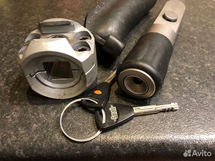 Замок рулевого вала Toyota LC Prado