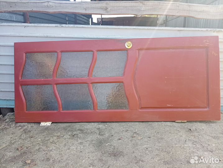 Дверь входная деревянная с коробкой