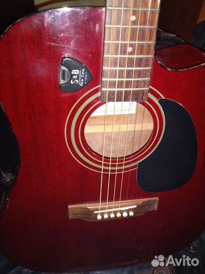 Электроакустическая гитара Maxtone с чехлом