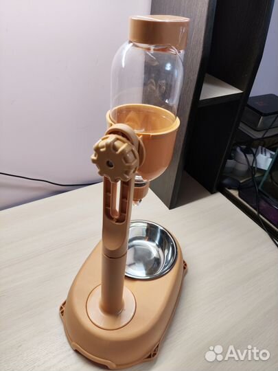 Миска для животных, с поилкой