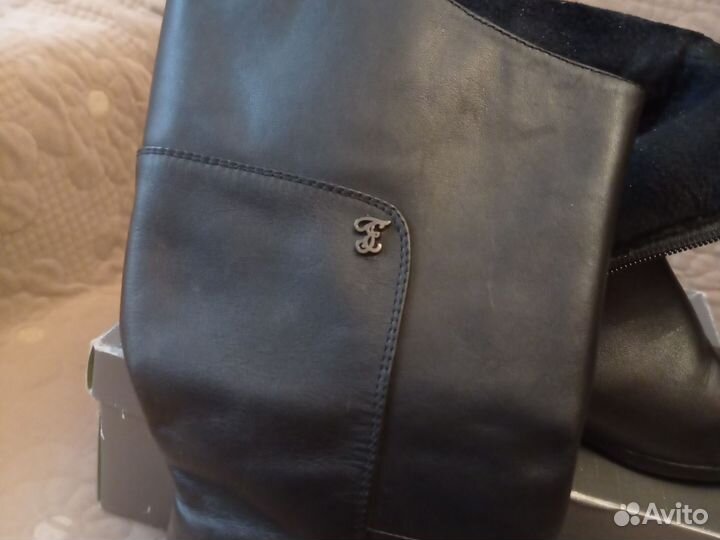 Сапоги женские 38