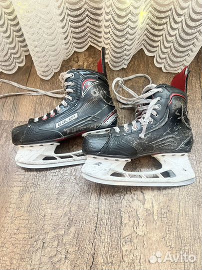 Хоккейные коньки bauer