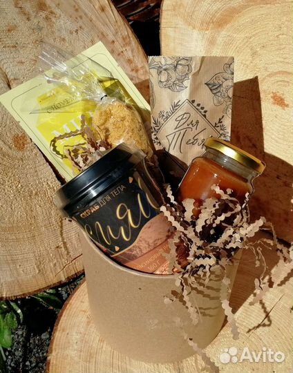 Подарок в коробке