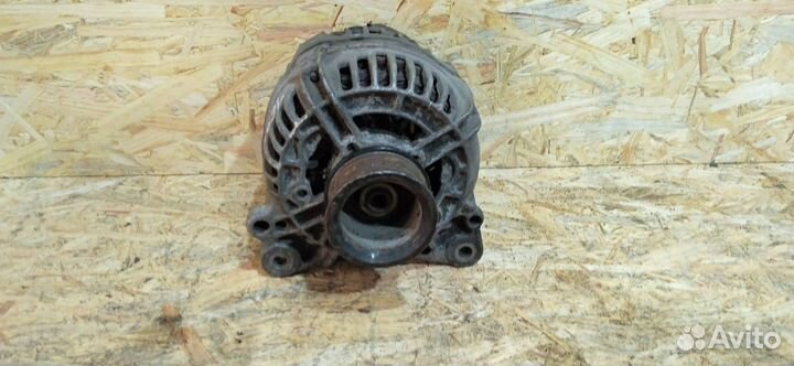 Генератор Volkswagen Golf 3 1995