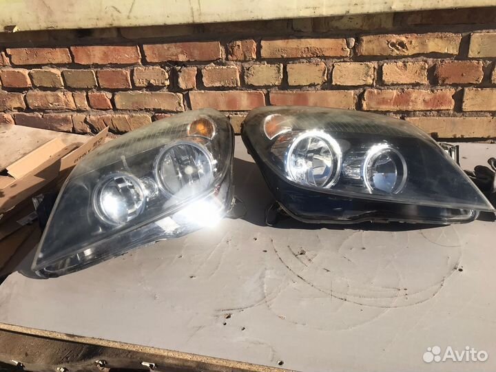 Фара Опель Астра Н Opel Astra H