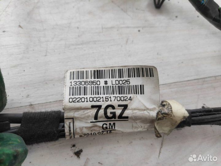 Проводка двери багажника Opel Astra J 2010