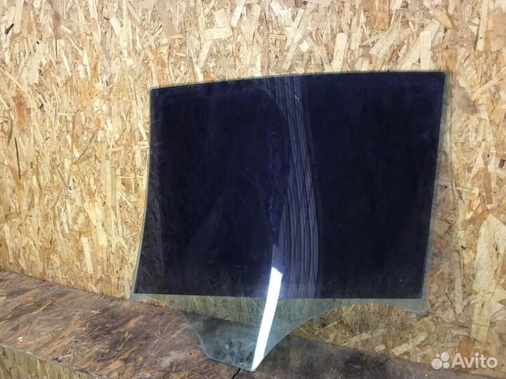 Стекло двери заднее правое Renault Megane 2 седан