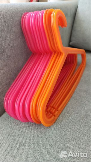 Вешалки плечики IKEA детские