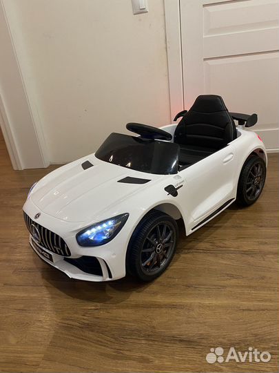 Электромобиль Mersebes AMG GT R