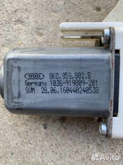 Моторчик стеклоподъемника Audi A6 C7