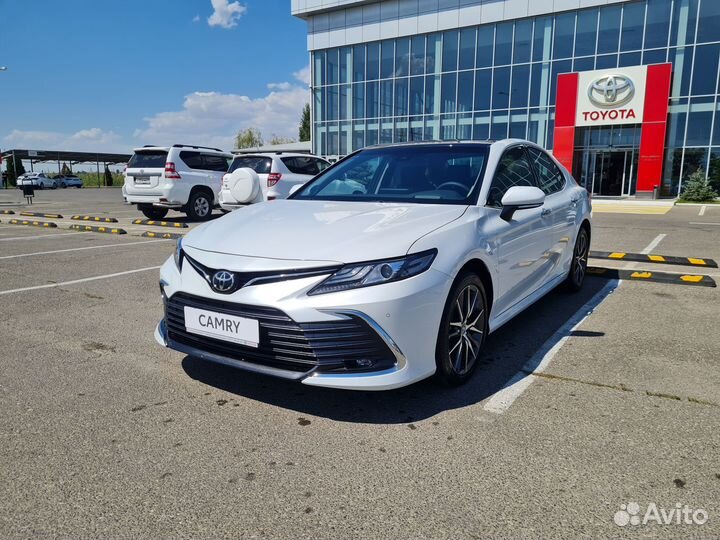 Toyota Camry, 2023