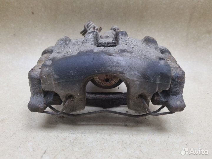 Суппорт задний левый Ford Focus хэтчбек 1.4 asda