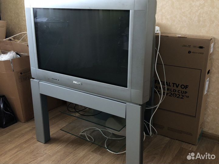 Телевизор с тумбой Philips