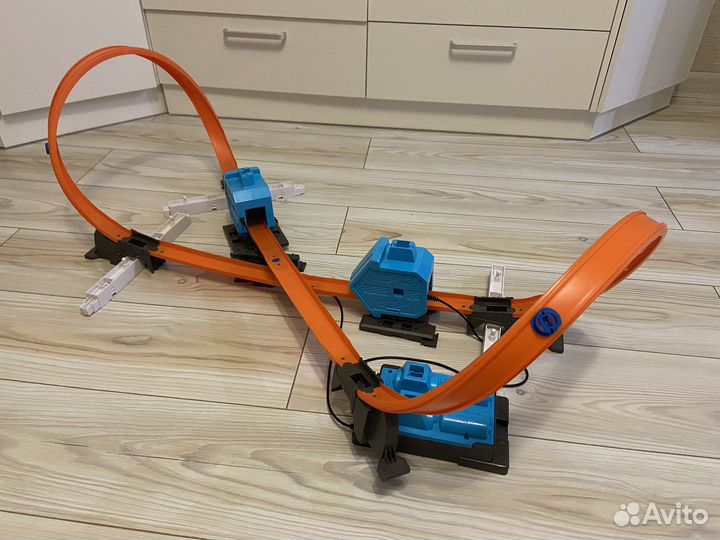 Хотвилс трек city