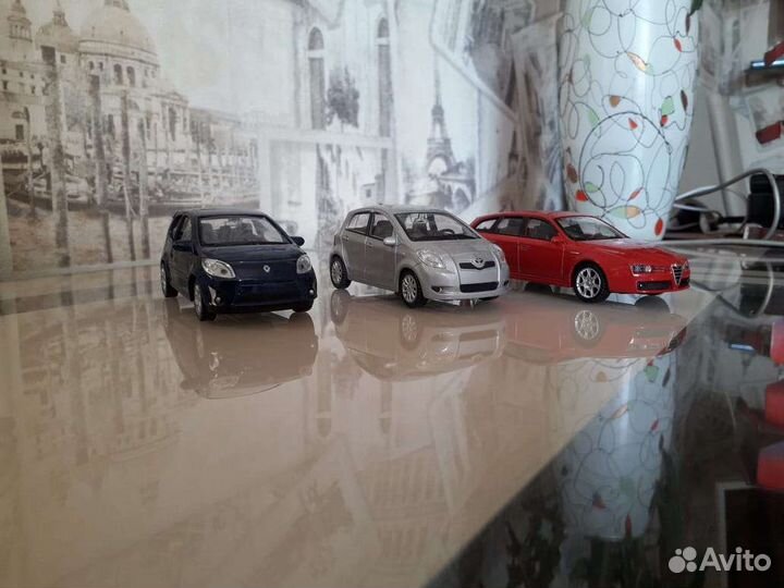 Модели машинок 1:43 Welly