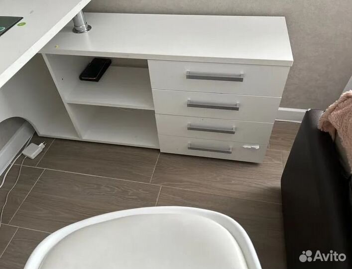 Стол компьютерный Алькор