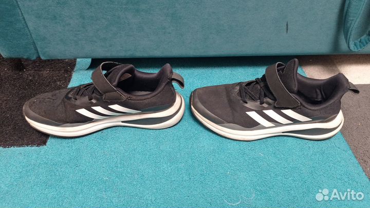 Кроссовки Adidas оригинальные