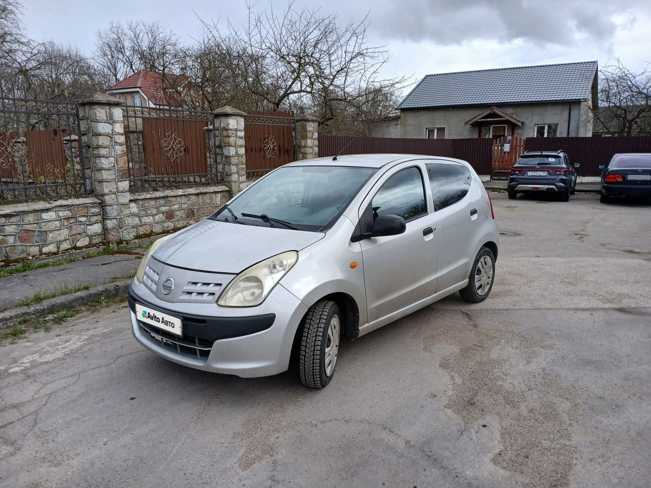 Nissan Pixo