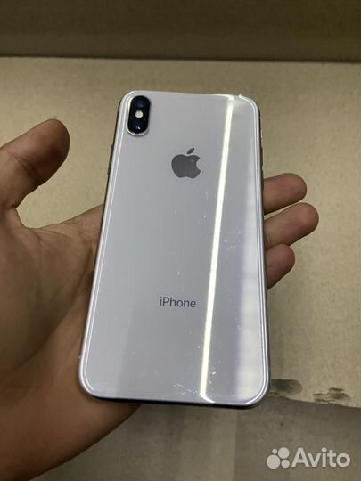 Телефон iPhone X