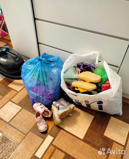 Одежда для девочки 2,3,4года