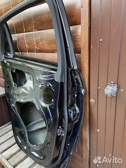 Стекло на BMW X6 F16 Дверь задняя левая BMW X6 F16