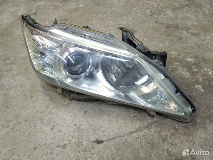 Фара правая Тайота Камри V50 до рестайлинг