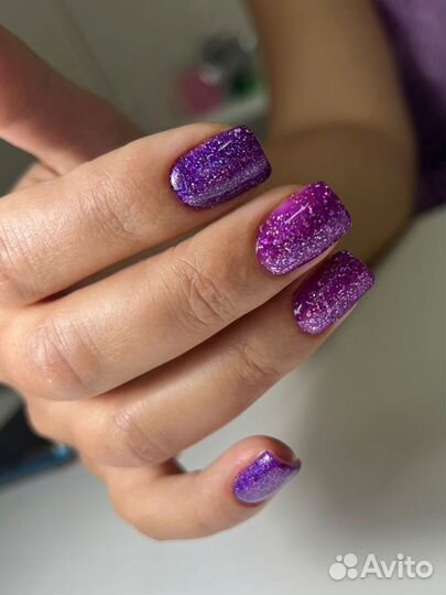 Модель на маникюр