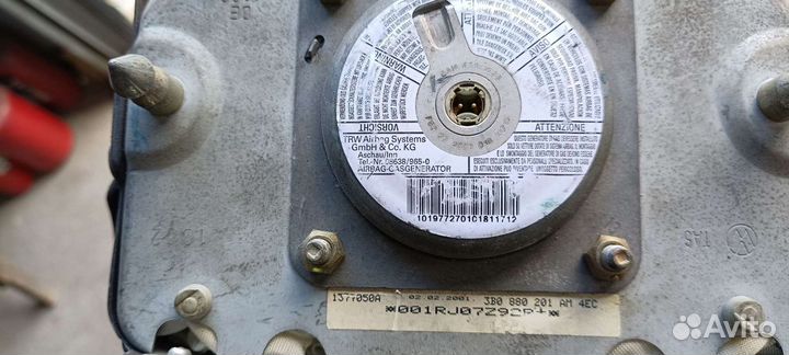 Подушка безопасности в руль