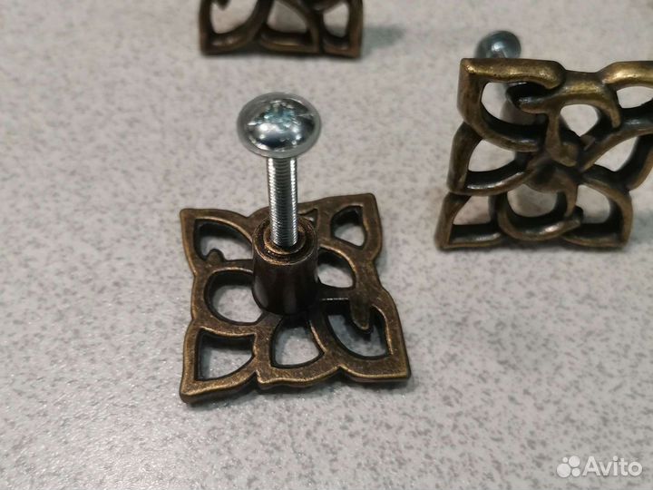 Мебельные ручки Италия