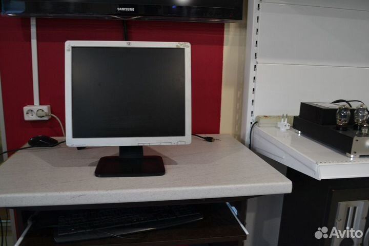 Монитор 17 HP LE1711 бу