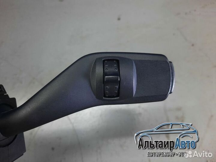 Подрулевой переключатель поворотов Ford Focus 2
