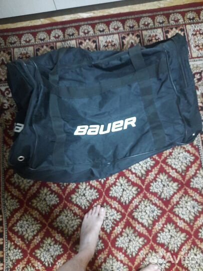 Шлем хоккейный взрослый и новый баул