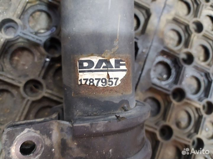 1787957 Труба ретарды Daf XF105