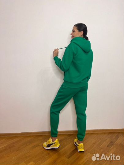 Спортивный костюм с начесом женский