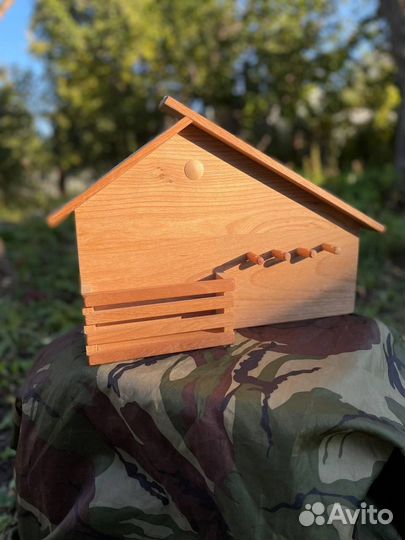 Ключница настенная