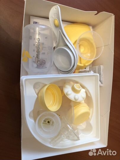 Молокоотсос medela ручной