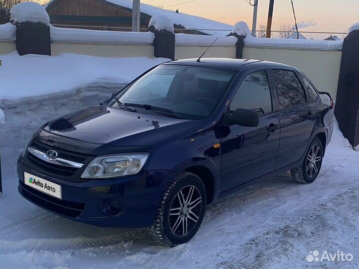 LADA Granta 1.6 МТ, 2013, 140 000 км