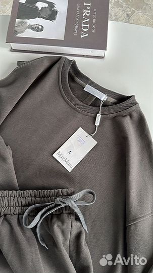 Костюм Max Mara