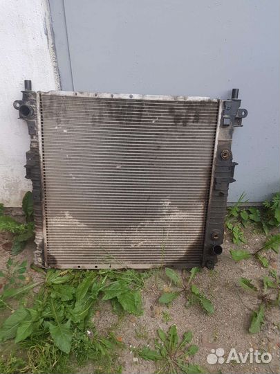 Радиатор охлаждения на ssangyong actyon sports