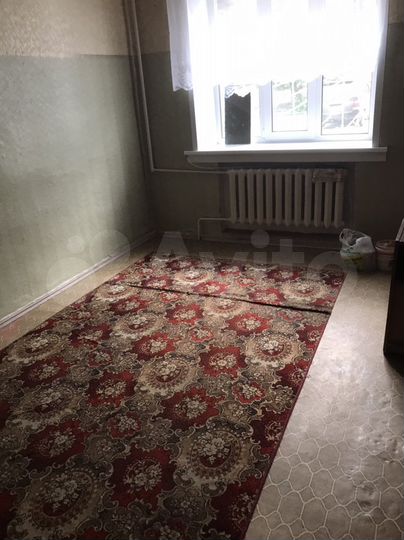 Комната 8 м² в 3-к., 4/4 эт.