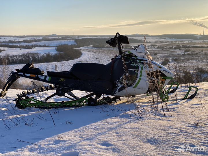 Снегоход Arctic cat M8000