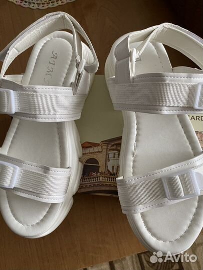 Обувь женская 40 размер