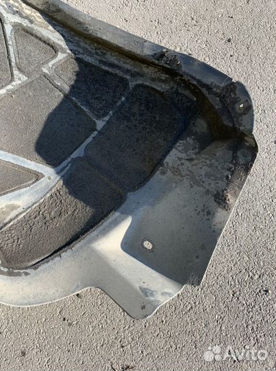 Локер/ подкрылок/Оригинал Опель Аstra j