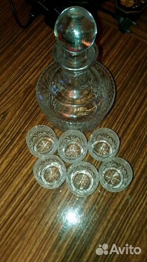 Графин хрустальный с рюмками
