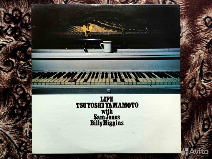 Tsuyoshi Yamamoto – Life – Japan 1976 v5