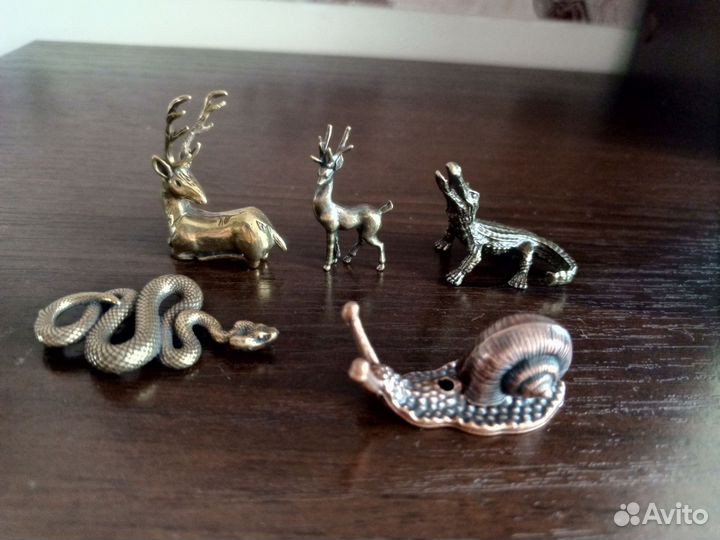 Фигурки из латуни