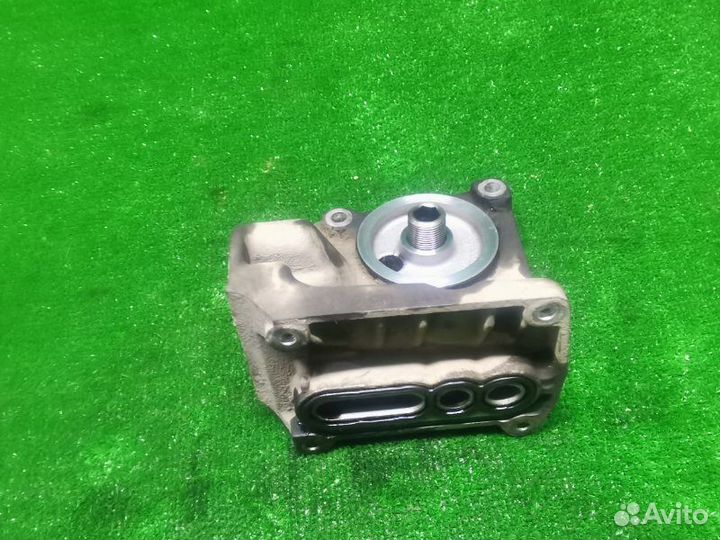 Кронштейн масляного фильтра Ford Focus 2 купе 1.8