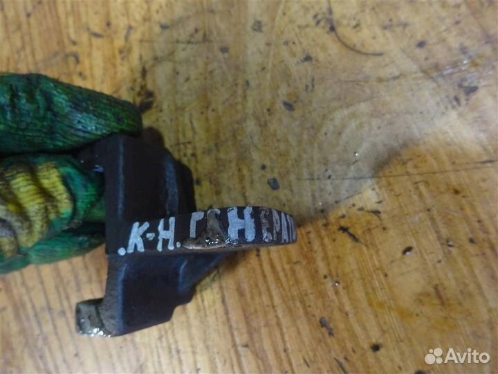 Кронштейн генератора Skoda Felicia 1995-1998