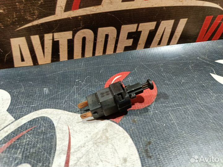 Датчик педали тормоза Daewoo Nexia седан 1994-2016