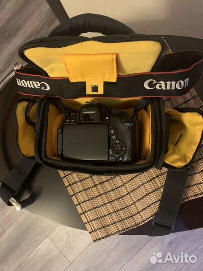 Зеркальный фотоаппарат canon 600d Body